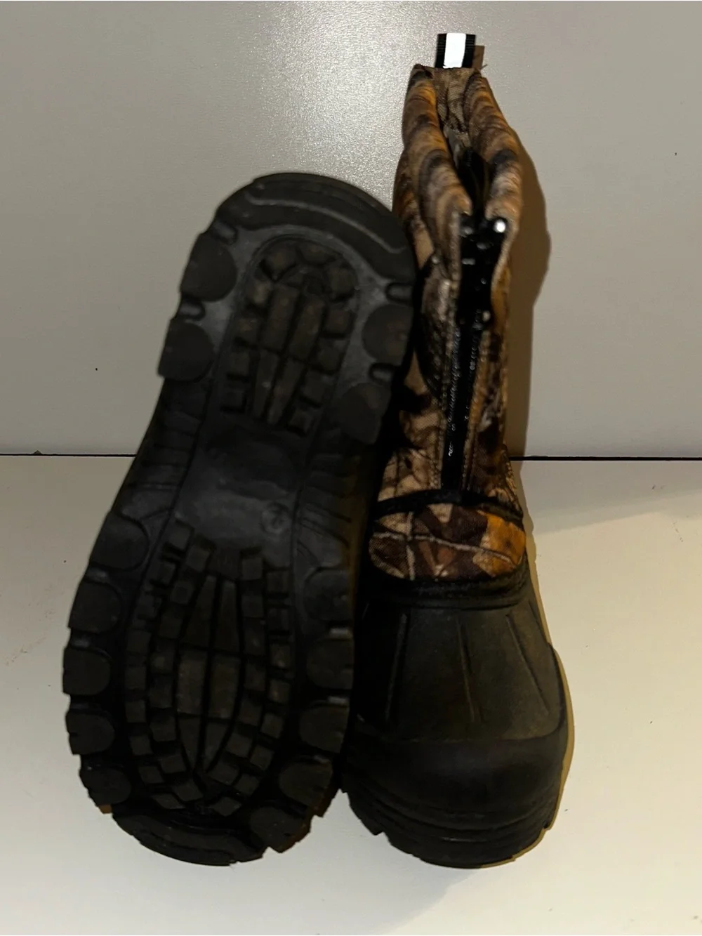 Northside Youth Size 2 Camo Winter Boots Front Zip Insulated Hunting Waterproof